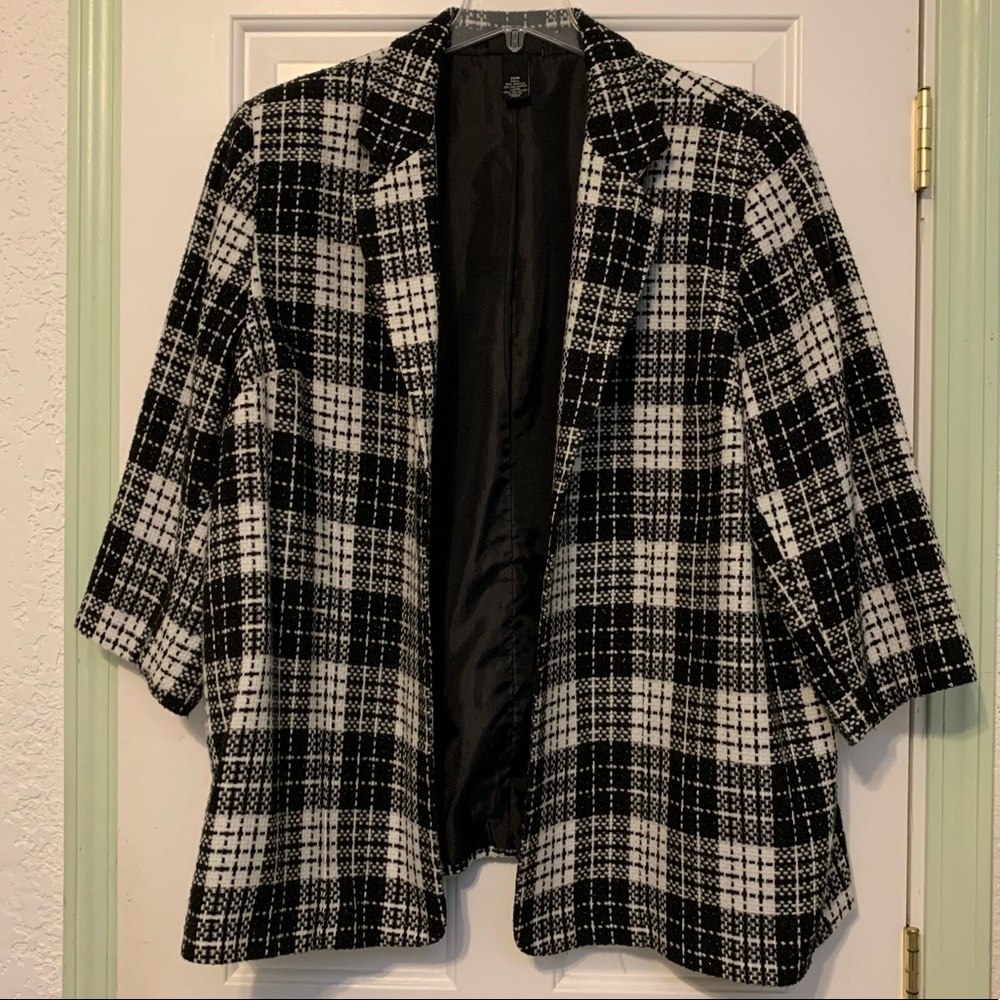 Maggie Barnes Blazer